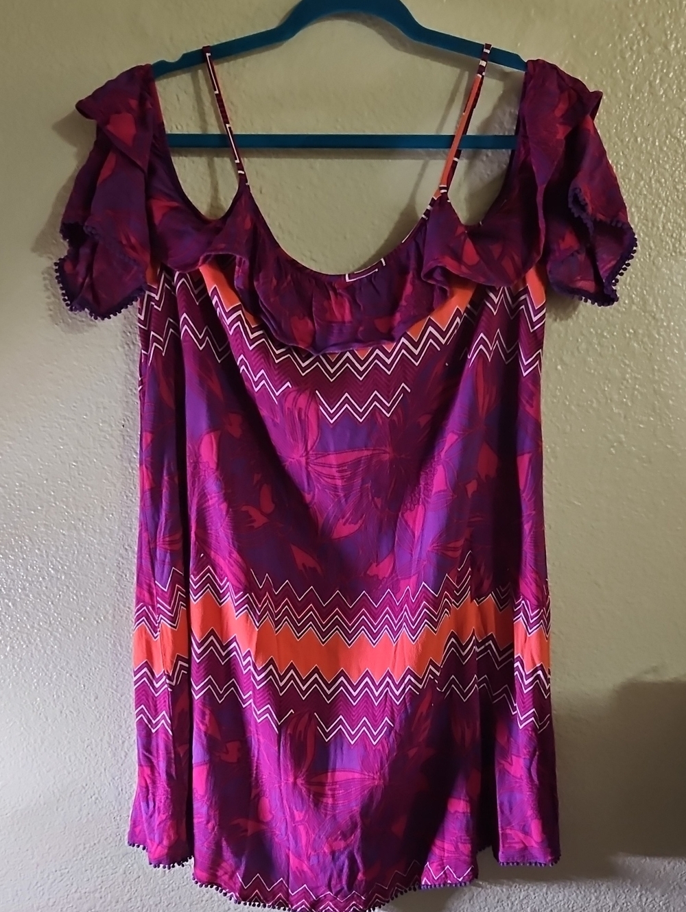 Stylus Cold Shoulder Ruffle Chevron Dress Purple Orange Size XL EUC